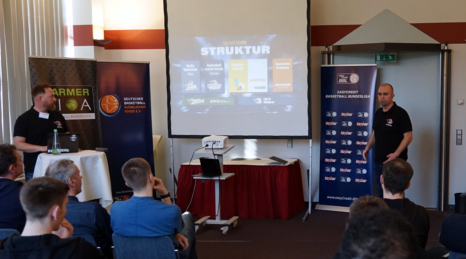 Zukunft des Basketballs an deutschen Grundschulen / Seawolves im Austausch