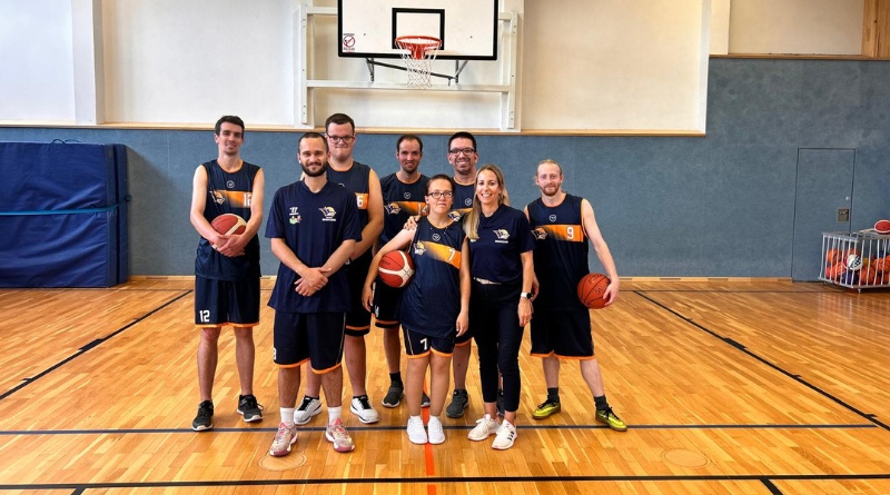 „Gemeinsam stark!“ – Basketball-Aktionstag der WeWolves in Güstrow „Gemeinsam stark!“ – Basketball-Aktionstag der WeWolves in Güstrow